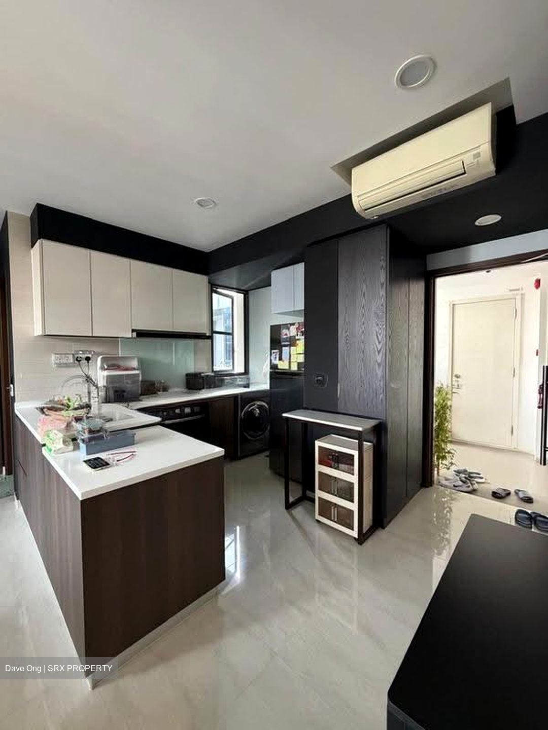 Symphony Suites (D27), Condominium #629351361